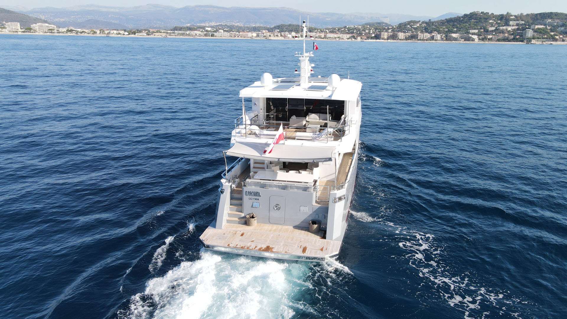 UKIEL Aegean Explorer M26 - cruising aft shot