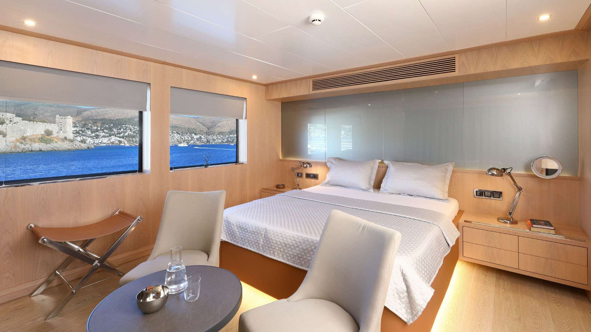 UKIEL Aegean Explorer M26 - master cabin