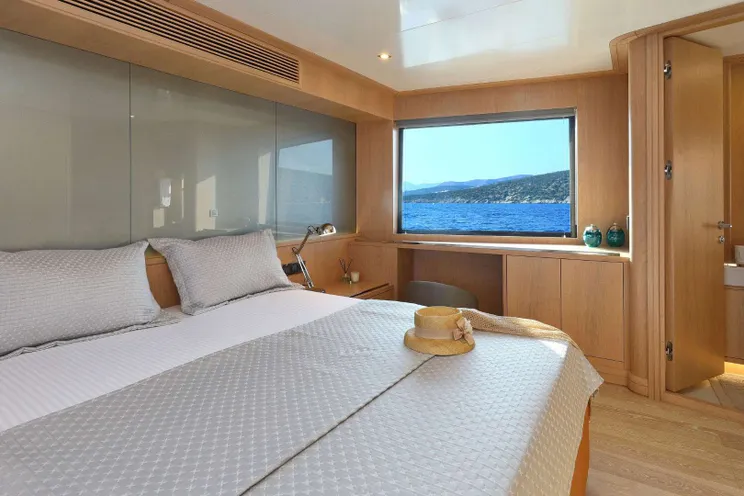 Charter Yacht UKIEL - Aegean Explorer M26 - 6 Cabins - Olbia - Porto Cervo - La Maddalena - Sardinia - Italy