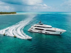 EROS - Ferretti Custom Line Navetta 37 - 5 Cabins - Nassau - Exumas - Bahamas EROS - Ferretti Custom Line Navetta 37 - 5 Cabins - Nassau - Exumas - Bahamas