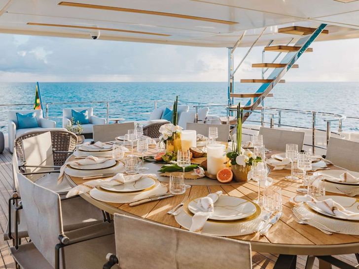 EROS Ferretti Custom Line Navetta 37 - sky deck alfresco dining area EROS Ferretti Custom Line Navetta 37 - sky deck alfresco dining area