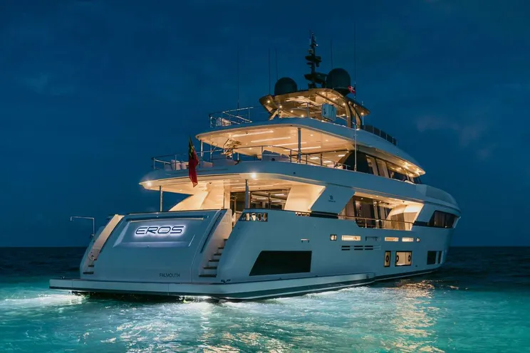 Charter Yacht EROS - Ferretti Custom Line Navetta 37 - 5 Cabins - Nassau - Exumas - Bahamas