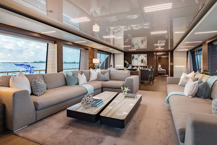 Charter Yacht EROS - Ferretti Custom Line Navetta 37 - 5 Cabins - Nassau - Exumas - Bahamas