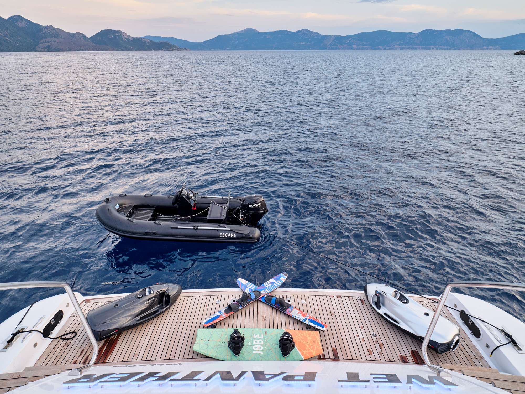 WET PANTHER Mangusta 105 - swim platform with the water toys