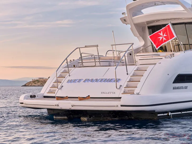 WET PANTHER Mangusta 105 - stern WET PANTHER Mangusta 105 - stern
