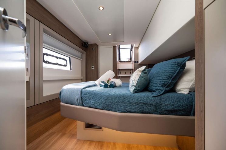 Charter Yacht ALORA - Bali 4.8 - 3 Cabins - Tortola - Anegada - Virgin Gorda - BVI - Caribbean