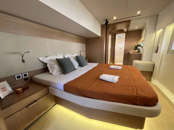 SNAPDRAGON Bali 5.8 - VIP cabin SNAPDRAGON Bali 5.8 - VIP cabin