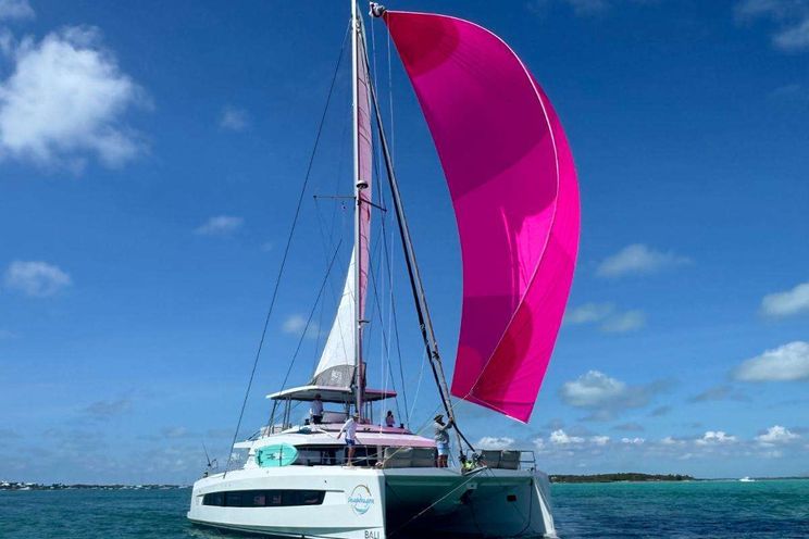 Charter Yacht SNAPDRAGON - Bali 5.8 - 4 Cabins - Nassau - Exumas - Bahamas