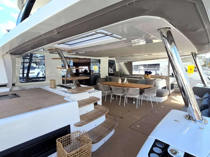 TRIWING ENDOR Summer Lagoon Sixty5 - main aft deck TRIWING ENDOR Summer Lagoon Sixty5 - main aft deck