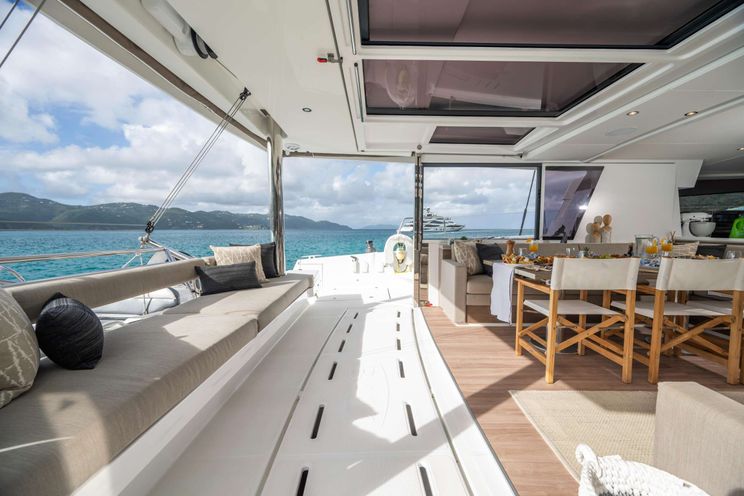 Charter Yacht OUT OF THE BLUE - Bali 5.4 - 4 Cabins - Scrub Island - Tortola - Anegada - Virgin Gorda - BVI - Caribbean