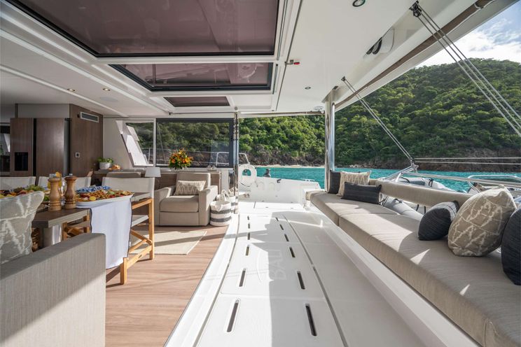 Charter Yacht OUT OF THE BLUE - Bali 5.4 - 4 Cabins - Scrub Island - Tortola - Anegada - Virgin Gorda - BVI - Caribbean
