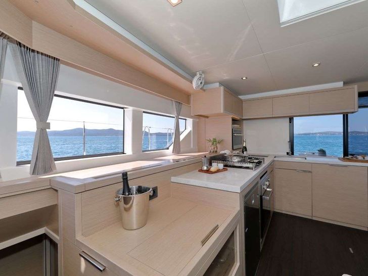 CHAMPAGNE PLEASE Lagoon 55 - galley close up CHAMPAGNE PLEASE Lagoon 55 - galley close up