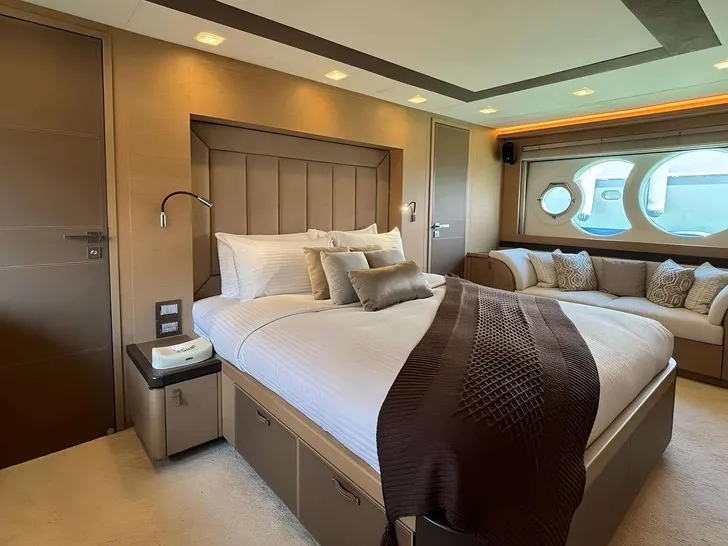 NAYLA Monte Carlo 75 - master cabin NAYLA Monte Carlo 75 - master cabin