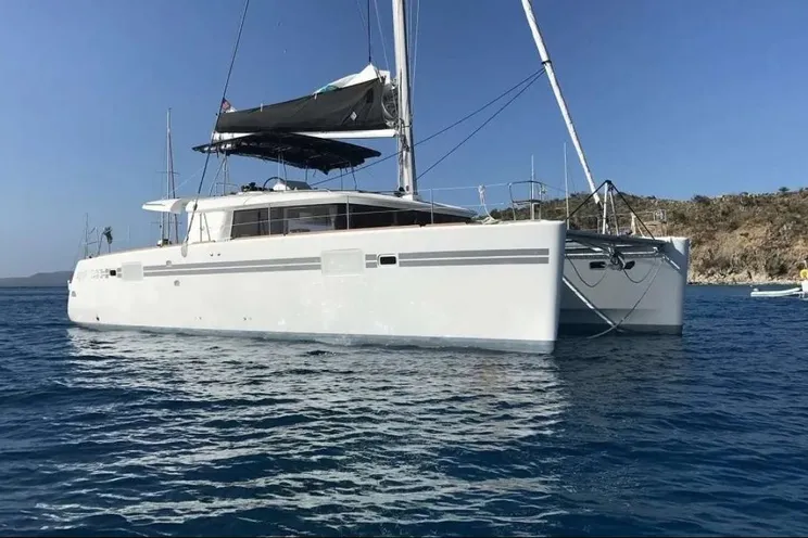 Charter Yacht SOMEWHERE - Lagoon 450F - 4 Cabins - Nassau - Exumas - Bahamas