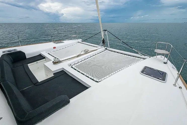 Charter Yacht SOMEWHERE - Lagoon 450F - 4 Cabins - Nassau - Exumas - Bahamas