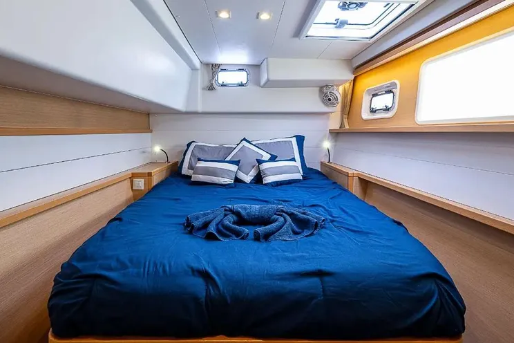 Charter Yacht SOMEWHERE - Lagoon 450F - 4 Cabins - Nassau - Exumas - Bahamas