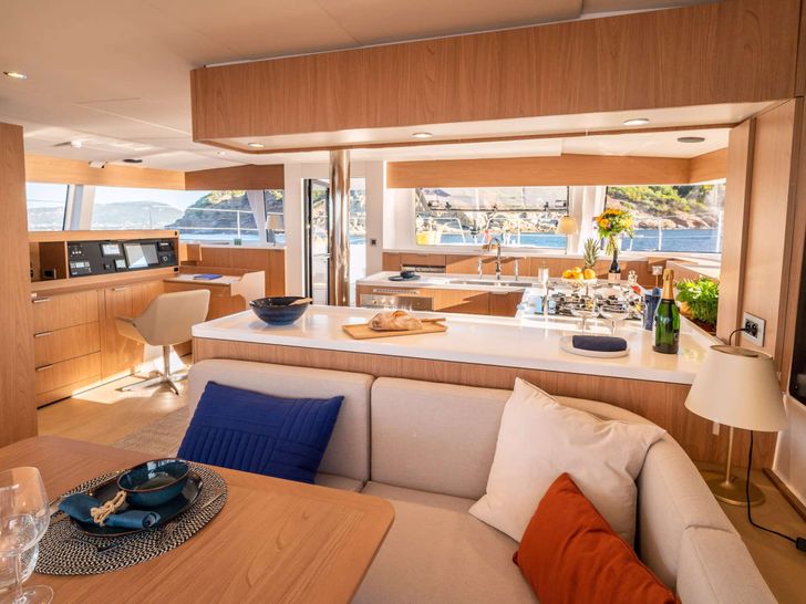 LOCATION 5.8 Bali 5.8 - saloon seating LOCATION 5.8 Bali 5.8 - saloon seating