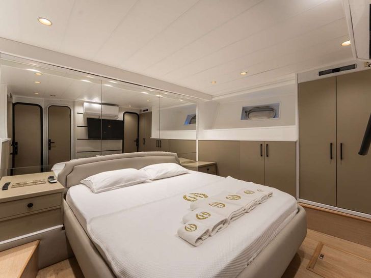 BEYEFENDI H Falcon 27m - VIP cabin 2 BEYEFENDI H Falcon 27m - VIP cabin 2