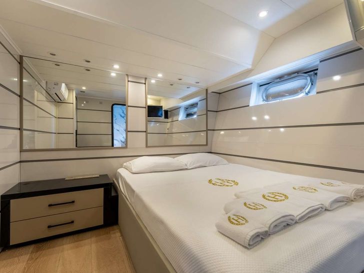 BEYEFENDI H Falcon 27m - VIP cabin 3 convertible BEYEFENDI H Falcon 27m - VIP cabin 3 convertible