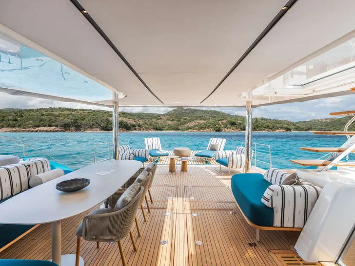 IMLADRIS Lagoon Eighty 2 - aft deck dining area IMLADRIS Lagoon Eighty 2 - aft deck dining area