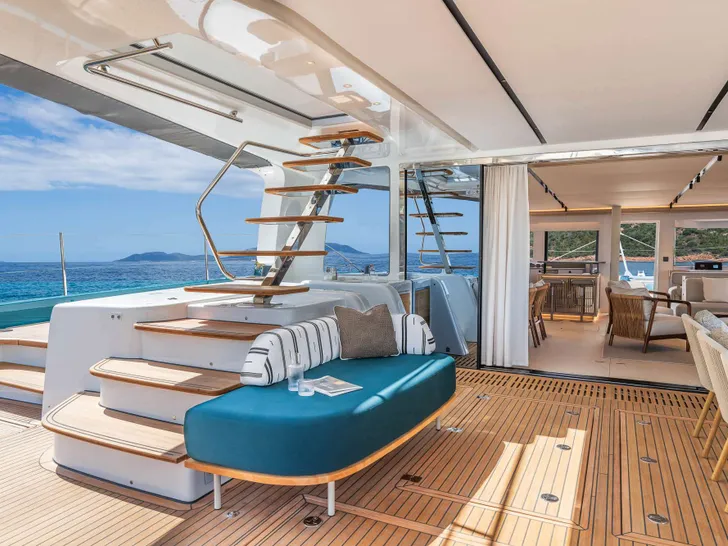 IMLADRIS Lagoon Eighty 2 - aft deck seating IMLADRIS Lagoon Eighty 2 - aft deck seating