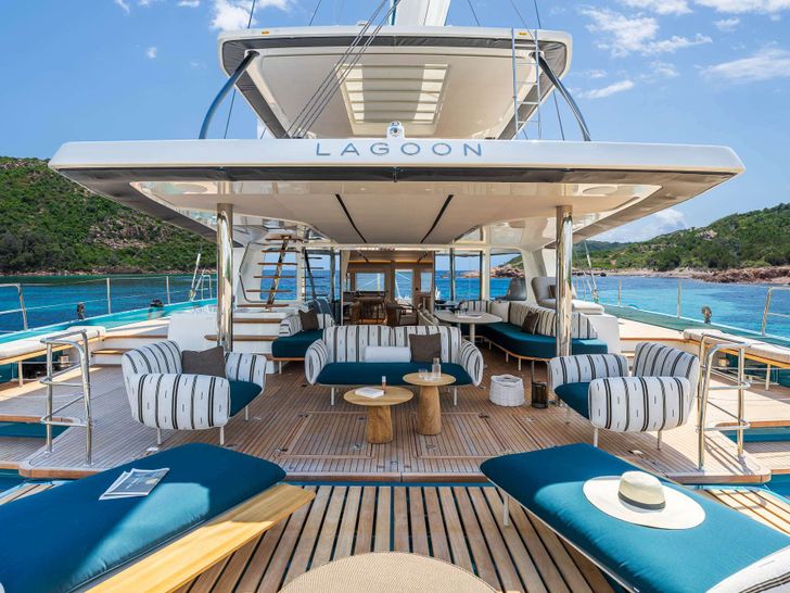 IMLADRIS Lagoon Eighty 2 - main aft deck IMLADRIS Lagoon Eighty 2 - main aft deck