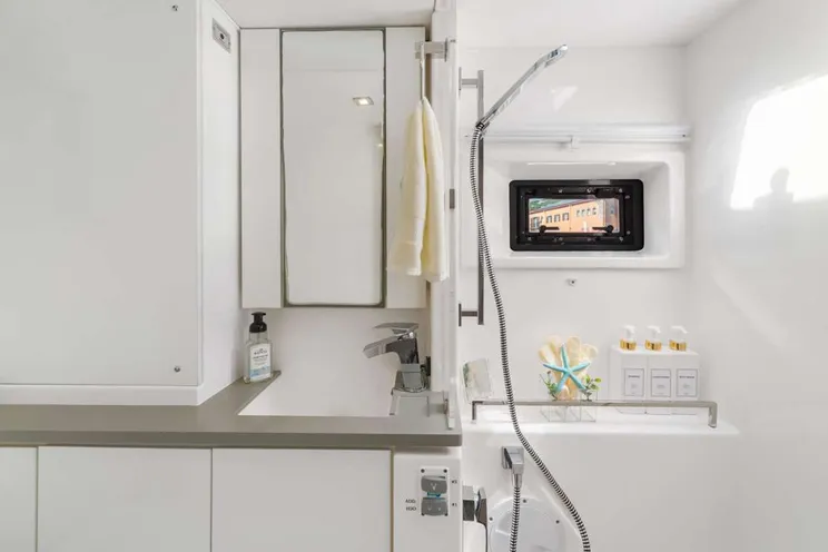 Charter Yacht SEA DANCER - Leopard 45 - 3 Cabins - Grenada - Trinidad - Tobago - Barbados - Windwards - Caribbean