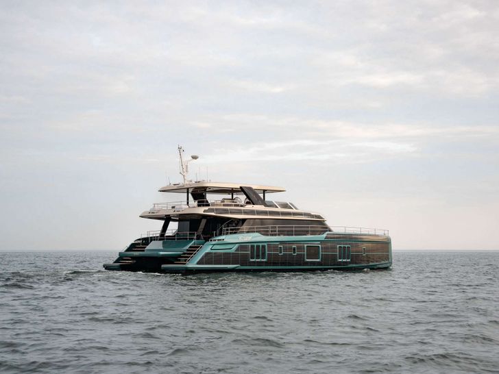 MATTEA Sunreef 80 Power - profile MATTEA Sunreef 80 Power - profile