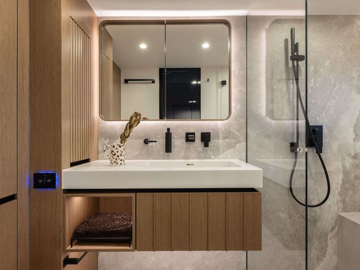 MATTEA Sunreef 80 Power - VIP cabin bathroom MATTEA Sunreef 80 Power - VIP cabin bathroom