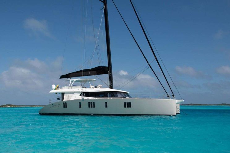 Charter Yacht INDABLUE - Sunreef 74 - 3 Cabins - Nassau - Exumas - Bahamas