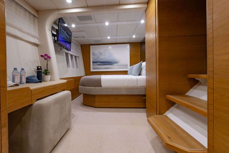 Charter Yacht INDABLUE - Sunreef 74 - 3 Cabins - Nassau - Exumas - Bahamas