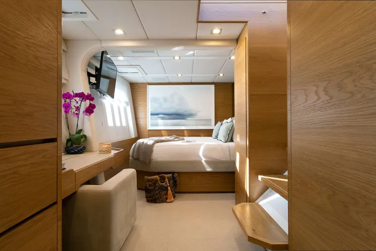 Charter Yacht INDABLUE - Sunreef 74 - 3 Cabins - Nassau - Exumas - Bahamas