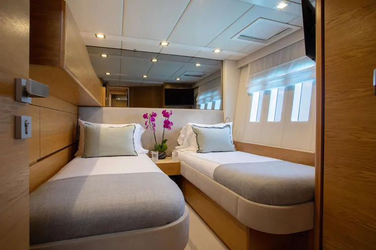 Charter Yacht INDABLUE - Sunreef 74 - 3 Cabins - Nassau - Exumas - Bahamas