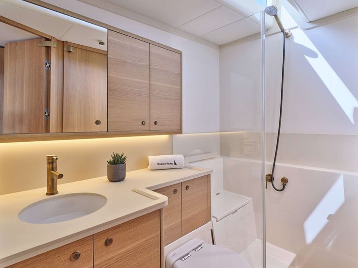 N.ICE Custom 18m - master cabin bathroom N.ICE Custom 18m - master cabin bathroom