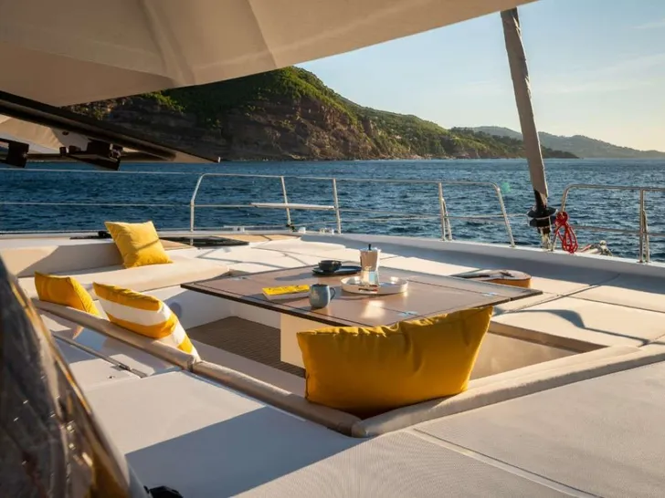 DREAM ON Bali 5.8 - foredeck lounge and bronzing area DREAM ON Bali 5.8 - foredeck lounge and bronzing area