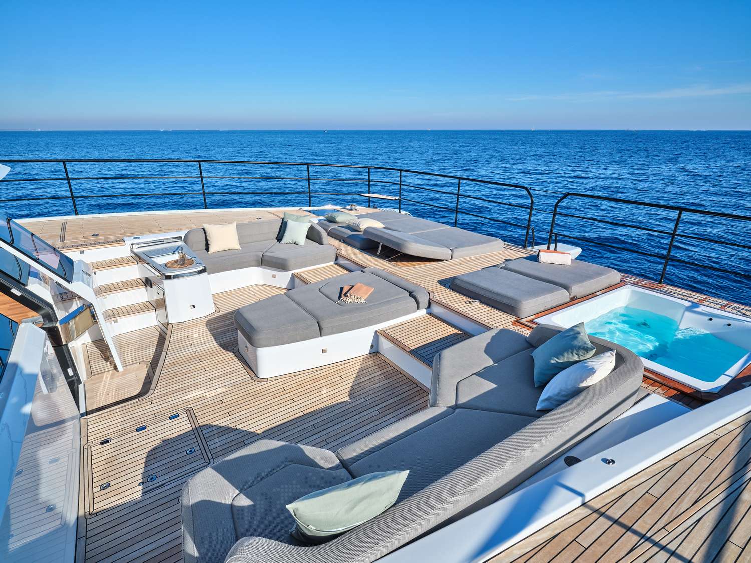 Charter Yacht CHRISTAL MIO 80 - Fountaine Pajot Thira 80 - 6 Cabins - Athens - Mykonos - Paros - Cyclades - Greece
