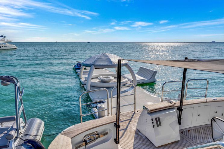 Charter Yacht SWEET CAROLINE II - Trinity 165 - 7 Cabins - Nassau - Exumas - Bahamas