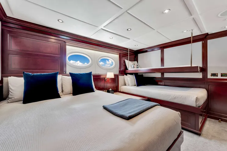 Charter Yacht SWEET CAROLINE II - Trinity 165 - 7 Cabins - Nassau - Exumas - Bahamas