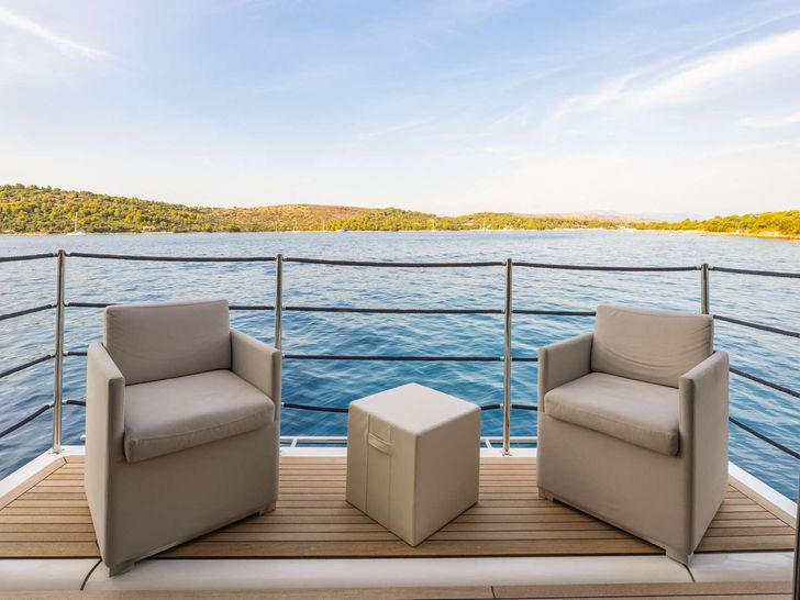 MORNING STAR Ferretti Custom Line 100 - balcony MORNING STAR Ferretti Custom Line 100 - balcony