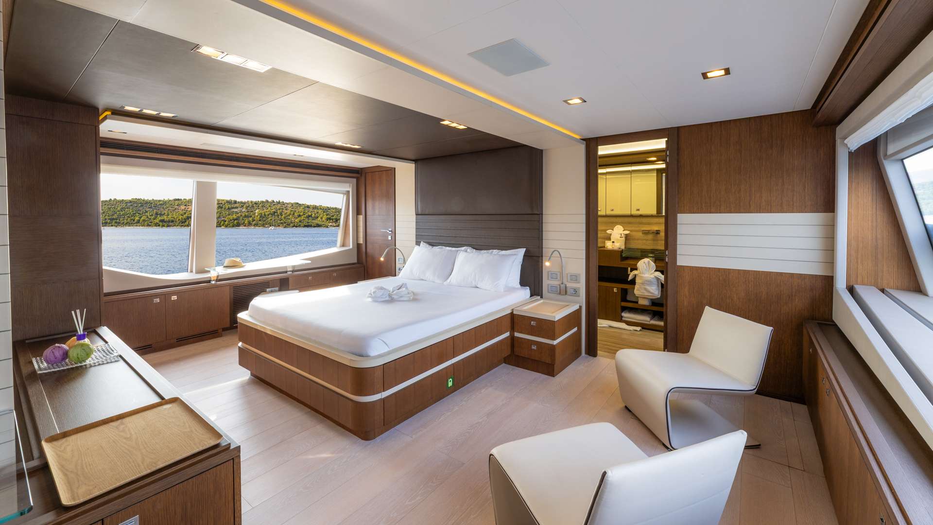 Charter Yacht MORNING STAR - Ferretti Custom Line 100 - 5 Cabins - Herceg Novi - Kotor - Tivat - Budva - Montenegro - Croatia