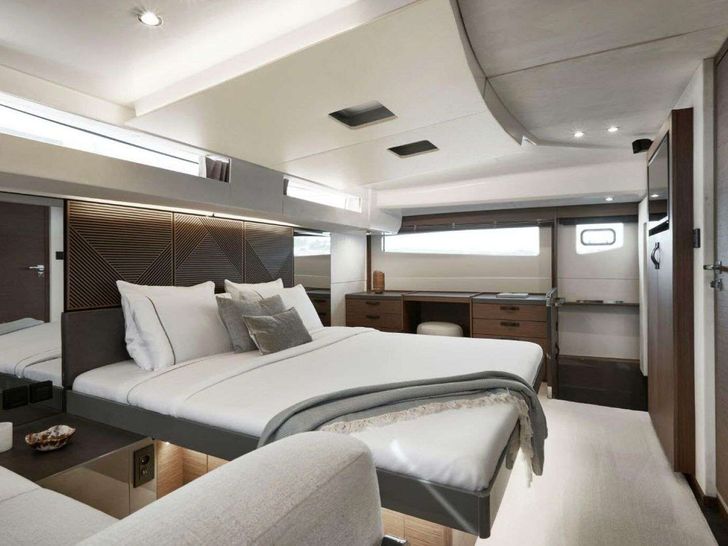 DIAMOND SI Jeanneau Prestige M48 - master cabin DIAMOND SI Jeanneau Prestige M48 - master cabin