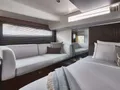 DIAMOND SI Jeanneau Prestige M48 - master cabin couch DIAMOND SI Jeanneau Prestige M48 - master cabin couch