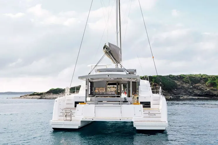 Charter Yacht MAH NA MAH NA - Bali 4.4 - 3 Cabins - Tortola - Anegada - Virgin Gorda - BVI - Caribbean