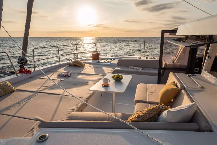 Charter Yacht MAH NA MAH NA - Bali 4.4 - 3 Cabins - Tortola - Anegada - Virgin Gorda - BVI - Caribbean