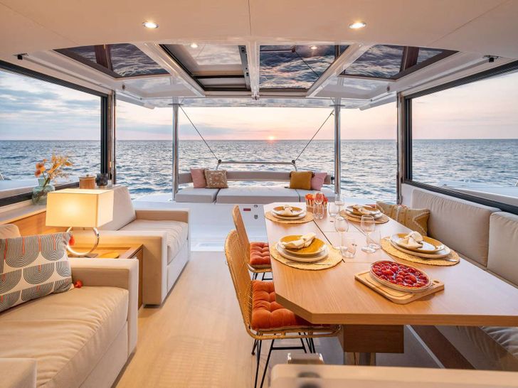 MAH NA MAH NA Bali 4.4 - saloon and dining area MAH NA MAH NA Bali 4.4 - saloon and dining area