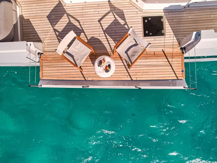 ALINA Fountaine Pajot Power 80 - side balcony ALINA Fountaine Pajot Power 80 - side balcony