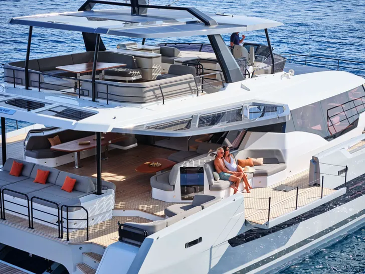ALINA Fountaine Pajot Power 80 - side balcony ALINA Fountaine Pajot Power 80 - side balcony
