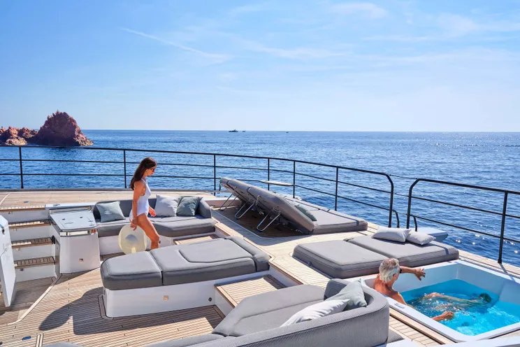 Charter Yacht ALINA - Fountaine Pajot Power 80 - 5 Cabins - El Gouna - Egypt - Red Sea