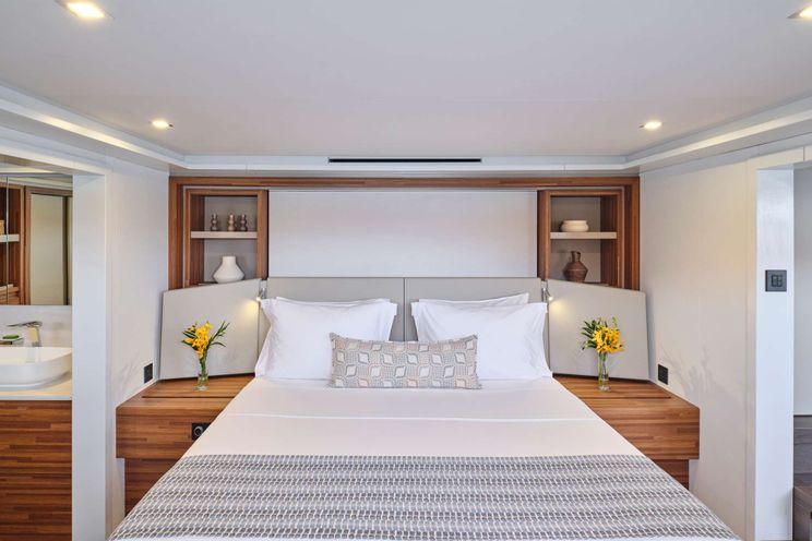 Charter Yacht ALINA - Fountaine Pajot Power 80 - 5 Cabins - Athens - Mykonos - Paros - Cyclades - Greece