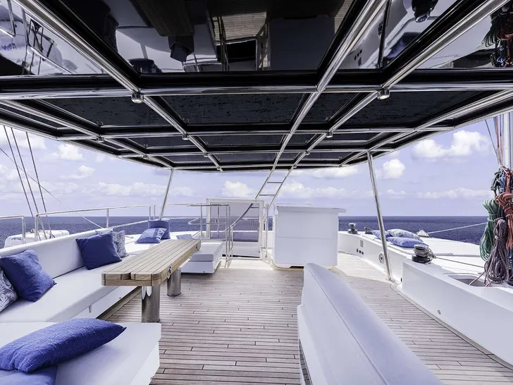 OYA Sunreef 60 - flybridge OYA Sunreef 60 - flybridge